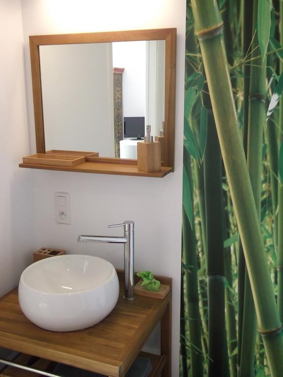 Saumane-de-Vaucluse L'Islo Bamboo 아파트 객실 사진